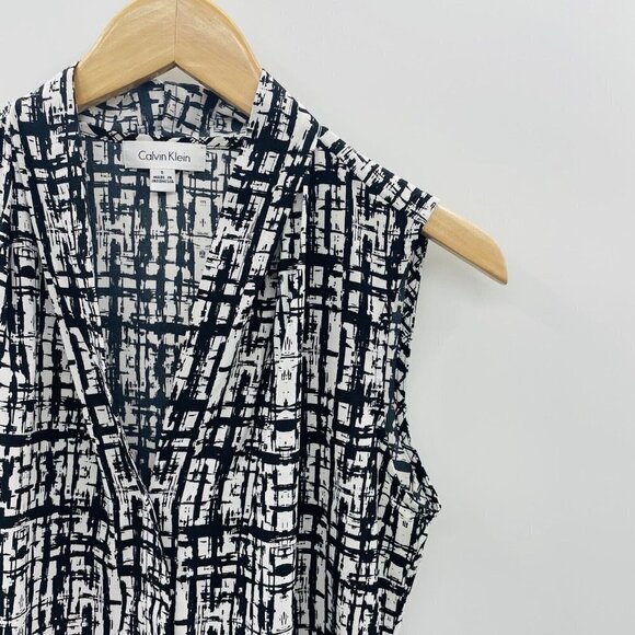 Calvin Klein Womens Size Small Sleeveless Printed Popover Blouse Black White 517 - Picture 2 of 5